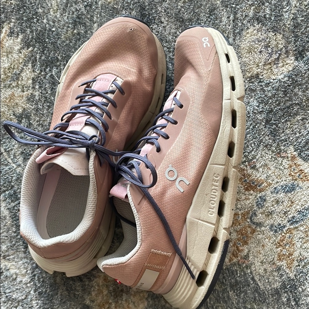On CloudTec Pink Sneakers. 7.5 good used condition.